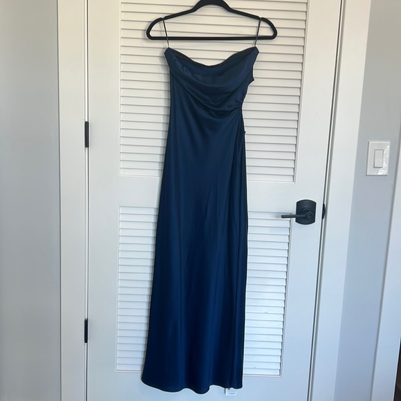 Reformation Nevaeh strapless satin navy blue dress - Picture 6 of 16